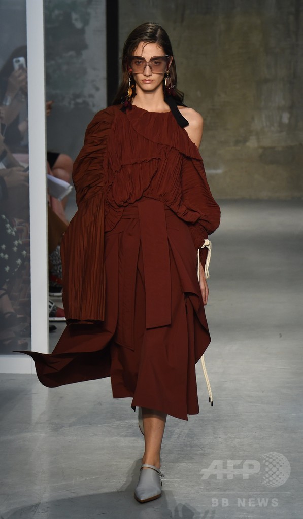 「マルニ」17年春夏