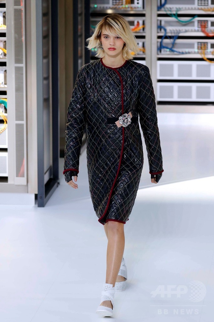 「シャネル」17年春夏