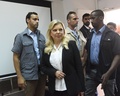エルサレムの治安判事裁判所に出廷したイスラエル首相夫人のサラ・ネタニヤフ被告（手前、2019年6月16日撮影）。(c)DEBBIE HILL / AFP