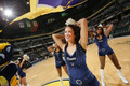 14-15NBA、インディアナ・ペイサーズ対ブルックリン・ネッツ。インディアナ・ペイサーズを応援するチアリーダー（2015年3月21日撮影）。(c)AFP/Getty Images/NBAE/Ron Hoskins