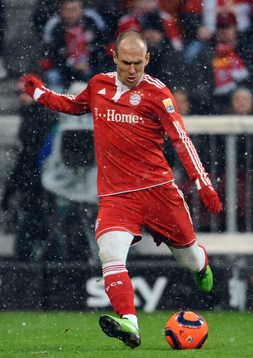 ロッベン タイツ着用で罰金の可能性