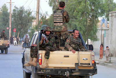 アフガン南部、刑務所からの大量脱走で軍部隊を再配備