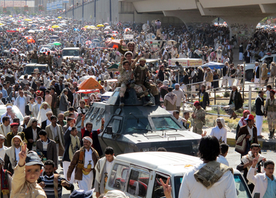 イエメンでデモ、大統領の退陣と訴追を要求