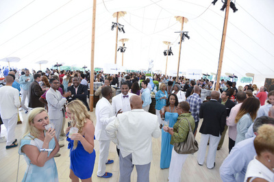 ラッセル・シモンズ、チャリティイベントに恋人と出席