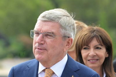 セーヌ川でのパリ五輪競技実施に「自信」 IOC会長