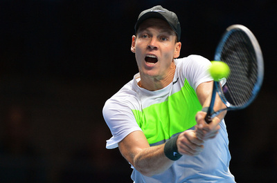 ジョコビッチ、ベルディハ下し準決勝進出 ATPツアー・ファイナル