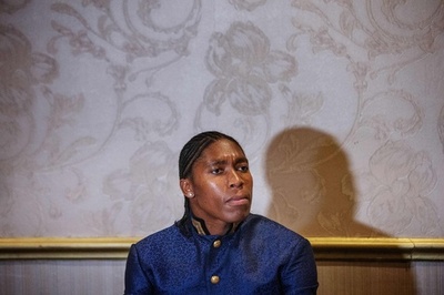 世陸不出場のセメンヤ、母国の女子サッカークラブに加入