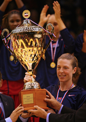 米国 キューバを降し優勝を果たす