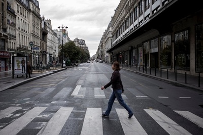 フランスでは歩行者の40％が信号無視、日本は2％ ルール守る意識に差