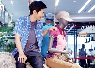 チュウォン、アウトドアブランド主催のサイン会に登場 ソウル