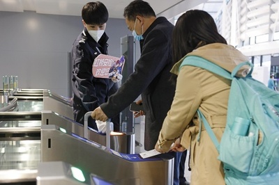 中国・上海の空港で国際線が再開 コロナ禍前の水準に近づく