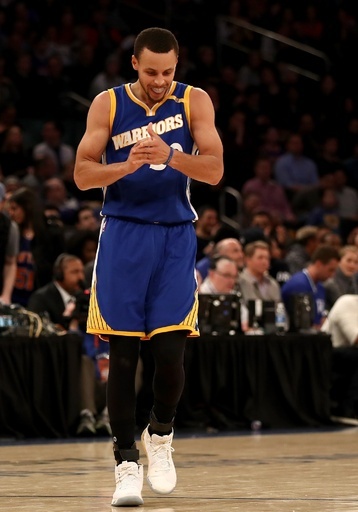 ウォリアーズが連敗ストップ、カリーは3P成功数で歴代10位に