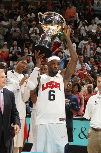 男子バスケ米国代表、親善試合でブラジルに勝利