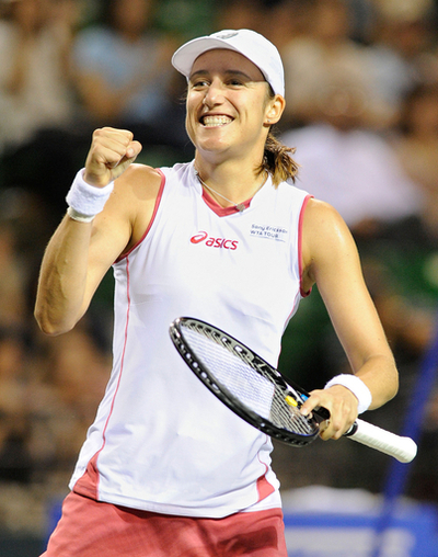 スレボトニク 準々決勝でデメンティエワ破る