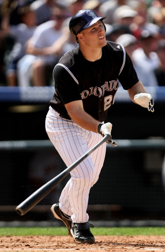 ロッキーズ 7-4でジャイアンツに勝利