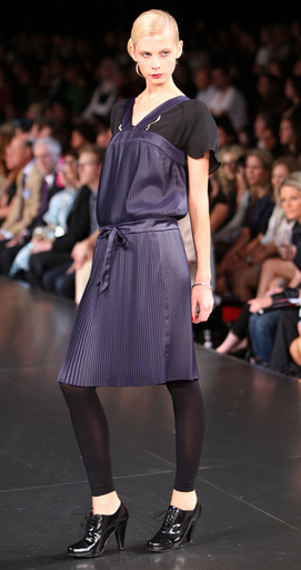 ＜08/09年秋冬メルボルン・コレクション＞T.L.ウッド、アナ・トーマスが新作を発表