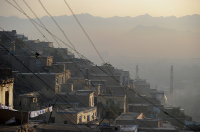 爆発でカブール停電 アフガニスタン