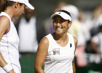 杉山／スレボトニク組 2回戦進出を決める