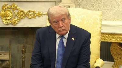 動画:「ウラジーミル、やめろ!」 トランプ氏、ロシアのキーウ攻撃に不満表明