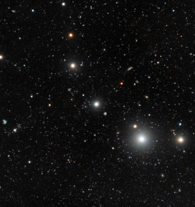 「宇宙のクモの巣」を初めて観測、論文