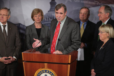 職場での同性愛差別禁じる法案、米上院で可決 