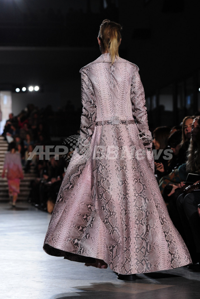 ＜11/12年秋冬ミラノコレクション＞ミッソーニ