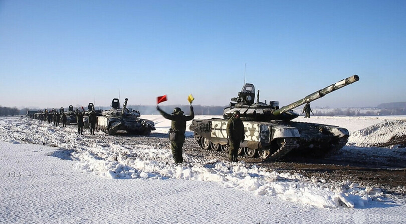 ウクライナ国境のロシア軍、40％以上が攻撃態勢 米高官