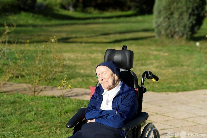 世界最高齢、118歳修道女死去 フランス