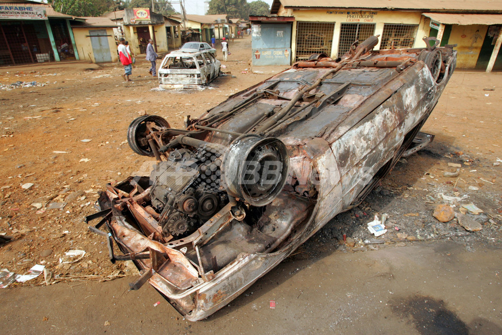 ゼネスト11日目、治安部隊投入で3人射殺 ギニア 写真3枚 国際ニュース：AFPBB News