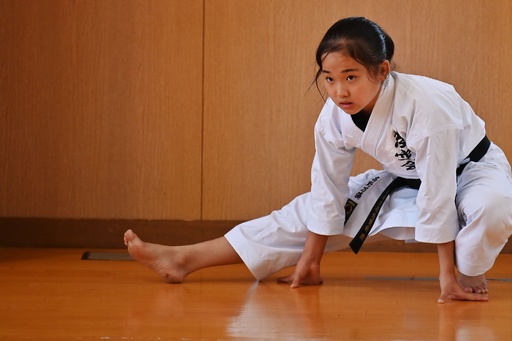 早過ぎた東京 13歳空手少女が抱く五輪の夢 写真18枚 国際ニュース Afpbb News