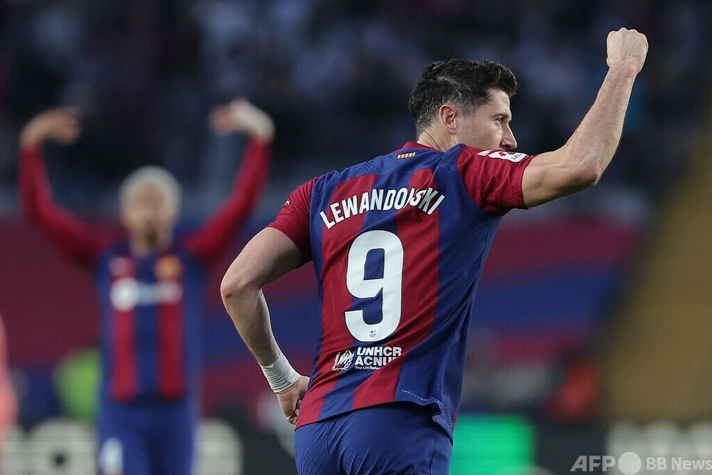 バルサがレワンドフスキ2発で勝利 ジローナとレアルを追走 写真9枚 国際ニュース：AFPBB News