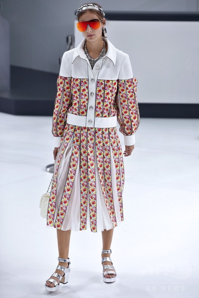 「シャネル」16年春夏コレクション