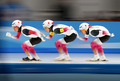 スピードスケート男子団体追い抜き決勝に臨む日本代表（2025年2月11日撮影）。(c)Xinhua News