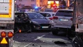 ドイツ・ヘッセン州リンブルクで、信号待ちの車列に盗まれたトラックが突っ込んだ現場（2019年10月7日撮影）。(c)Sascha Ditscher / dpa / AFP