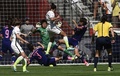 女子サッカーW杯カナダ大会・決勝、米国対日本。2得点目となるゴールを決める米国のカーリー・ロイド（2015年7月5日撮影）。(c)AFP/FRANCK FIFE
