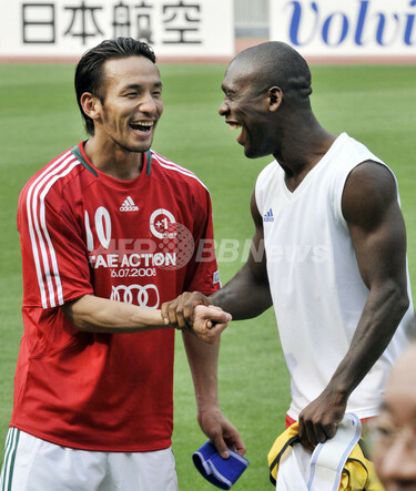 中田英寿氏が開催のエキシビションマッチ 2-2のドローに終わる 写真16