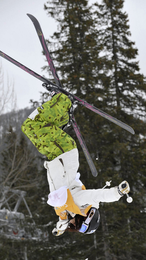 上村愛子 W杯4連勝で年間種目別優勝