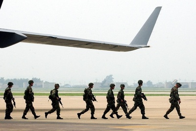 米軍が誤送付の炭疽菌、26人が接触か 在韓基地などで