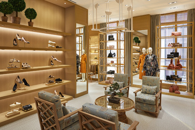 「トリー バーチ」銀座店オープン