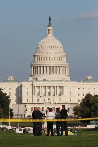 米首都ナショナル・モールで男性が焼身自殺