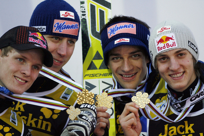 オーストリア 世界フライング選手権・団体戦で優勝