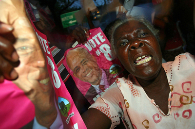 ハイチ大統領選、決選投票で歌手のマーテリー候補圧勝