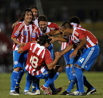 パラグアイ アルゼンチンに勝利し本大会出場を決める、W杯予選