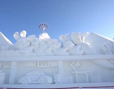 童話の世界 氷雪の王国を満喫 中国・黒竜江省