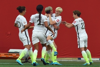 ラピノーが2得点！米国がオーストラリアに快勝 女子サッカーW杯