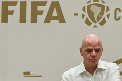 UEFAがFIFA会長に法的措置検討、「緊張の激化」と識者