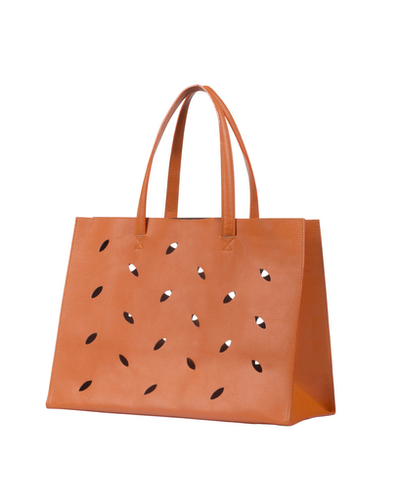 ピエール・エルメ・パリがレザーバッグを発売、スイーツにちなんだ10色が登場