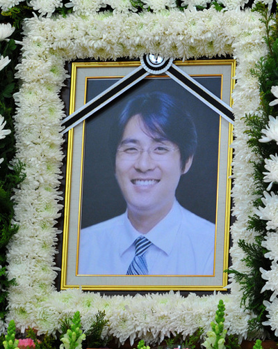 チョ・ソンミンさん死去、警察は自殺と断定 韓国