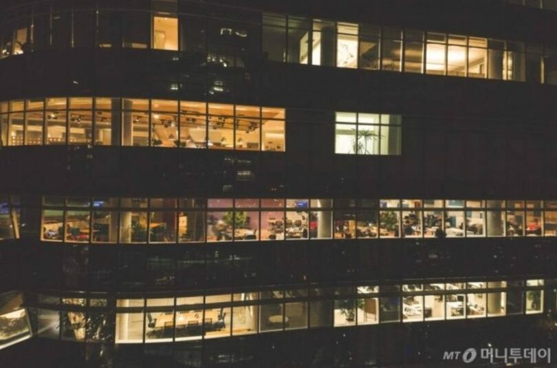 夜勤の様子(c)MONEYTODAY