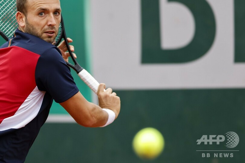 錦織が全仏OP2回戦進出、フルセットでエヴァンス下す